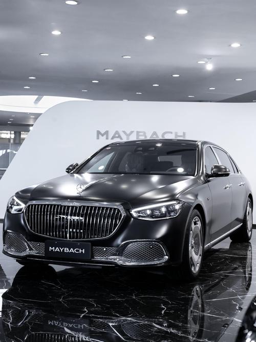 成都153岚图汽车的售后服务让用户无忧出行，迈巴赫未来的豪华车趋势